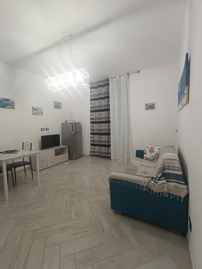 Casa Vacanze Via Nizza 57 Zinola-Wifi Savona Bagian luar foto