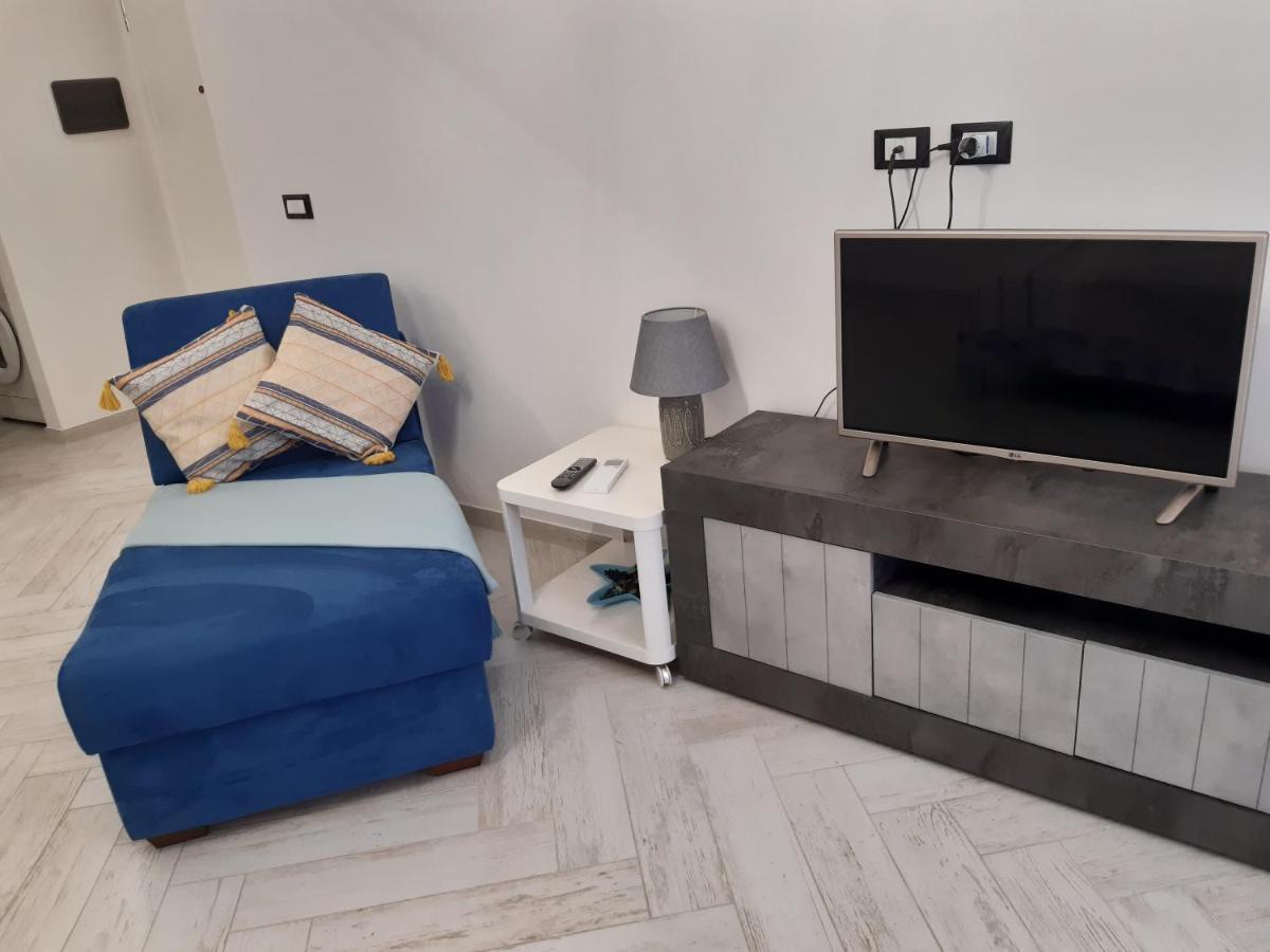 Casa Vacanze Via Nizza 57 Zinola-Wifi Savona Bagian luar foto
